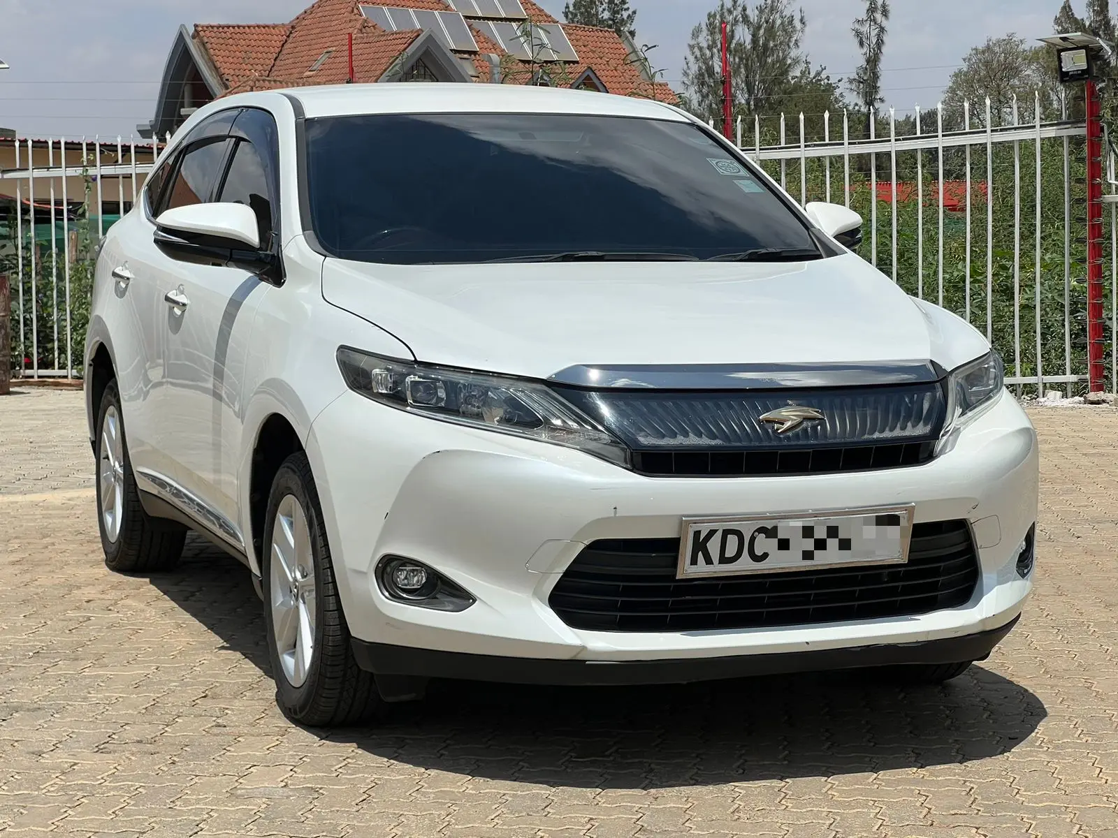 Toyota Harrier Car Hire Kenya Luxury 4x4 SUV Rental Nairobi (3)