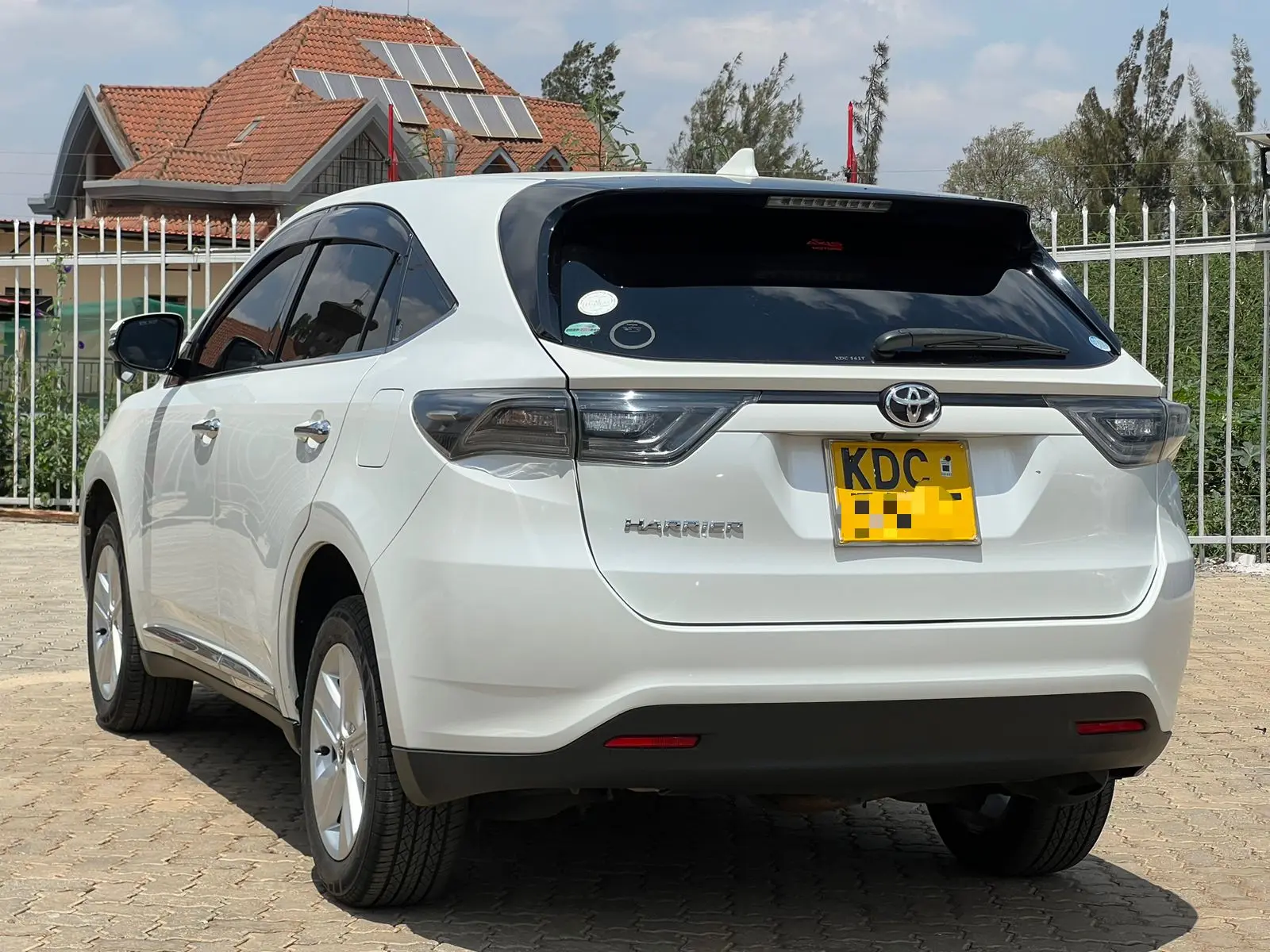 Toyota Harrier Car Hire Kenya Luxury 4x4 SUV Rental Nairobi (4)